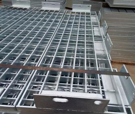 樓梯踏步板 樓梯踏步板